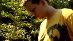 homo twinks Doing 69 oral sex job outside