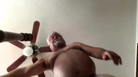 Daddy Cums On cam