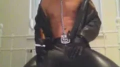 Leatherchap smoking and jerking off with poppers in leather