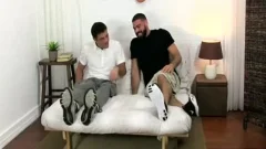 FEET WORSHIP