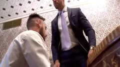 Muscle homo Flip Flop With cumshot