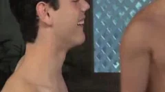 2 twinks