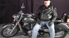 big daddy sucks The shlong nicely And poked In Bike