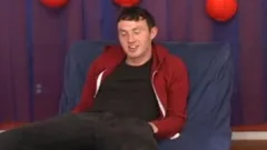 wanking guy receives ramrod sucked Off