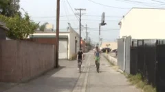Biker dicks fucking In Tthowdys fellow Garage