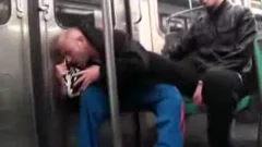 Suce Dans Le Metro