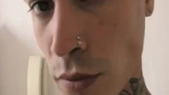 Dos Machotes Follan A Un Tio Por Dinero