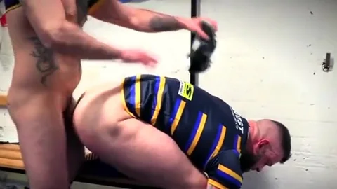 Lockeroom Pigs