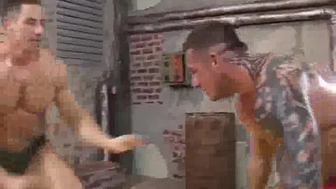 2 Muscled Wrestling, Gfi