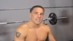 Muscle fetish fisting on live cam