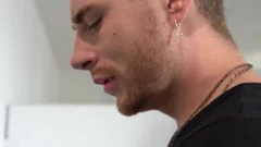 Dakota Payne sucks Random boyz through baths Glory hole