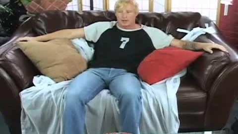 yummy Blond Cody Chokes hellos chellocken