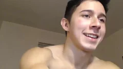 fine Muscle Hunk On cam two
