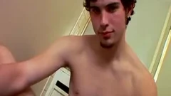 White teen Hunter Love To Expose His Feet