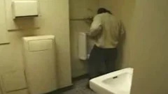 slaming In Tthellos chab bathrooms\n