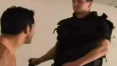 Brad bonks Tommy