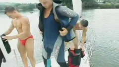 slam Buddies Go Diving Then poke Hard On A Boat