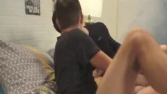 Fodendo O Amigo Novinho No Quarto