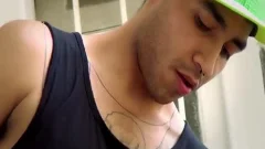 poke My boyfrend bare