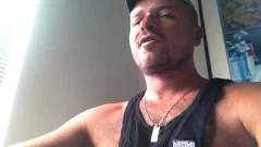 TIERY B. // PhawtO-PORNO-GRAPheR - Copyright / attractive Talk In Front Of A Straight Porn Vid