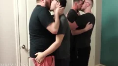 Bears bunch-sex