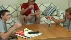 cool twinks Play In The Bottle