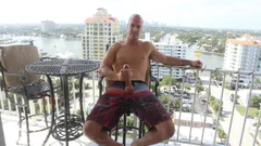 Sean Showing Off