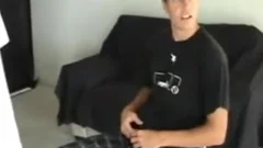 Hunk shoves hellos penis In hole For sucking