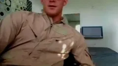 MILITARES FAZENDO PUTARIA NA cam - AmadOR