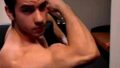 Beautiful amateur digs loud sex