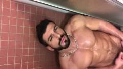 Muscle Hunk Solo Showering