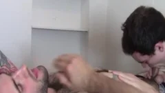Tattooed amateur acquires bj