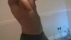 A muscular man Has enjoyment Watching Porn