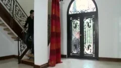 Kevin Crows pokes Trace Michaels