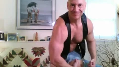 Verbal Dilf Jerks Off On cam