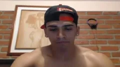Colombiano Juega Por cam Para Ti