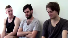 Aussie dilettante threesome